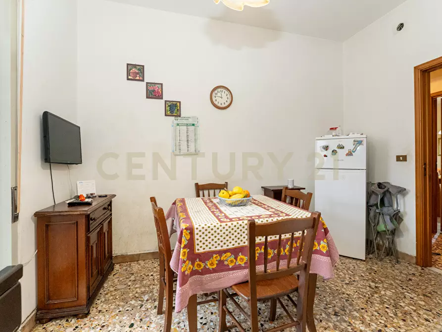 Immagine 33 di Trilocale in vendita  in Via Torino 86 a Catania