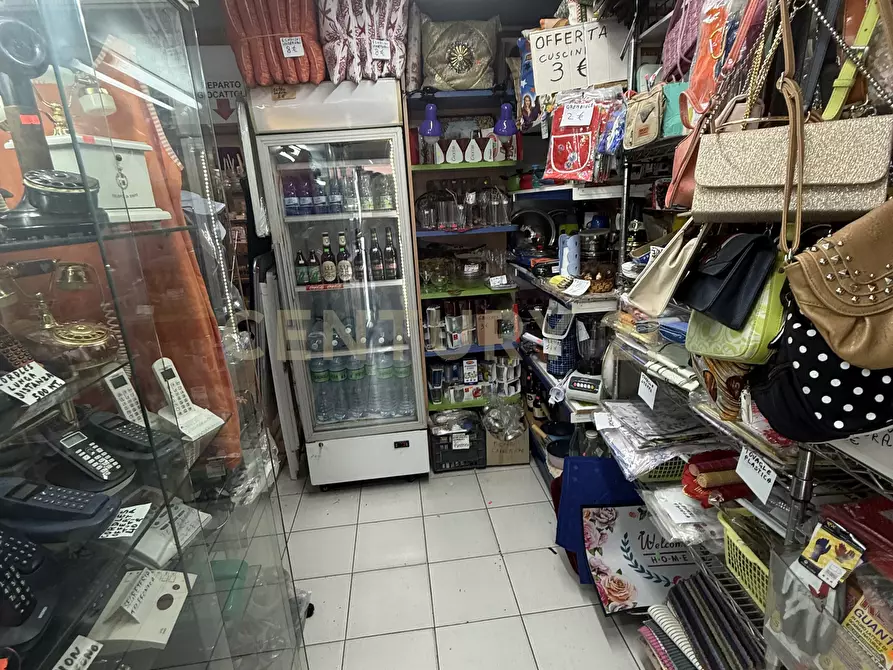 Immagine 16 di Attività commerciale in vendita  in Via Orto Limoni 18 a Catania
