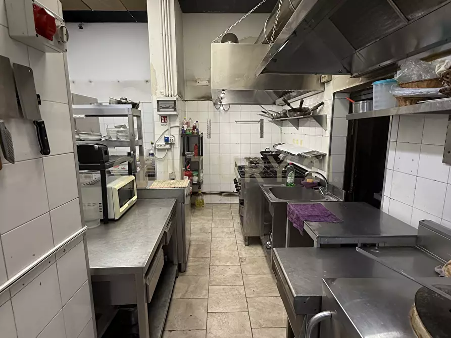 Immagine 33 di Bar / Ristorante in vendita  in Piazza Papa Giovanni XXIII 1 a Catania