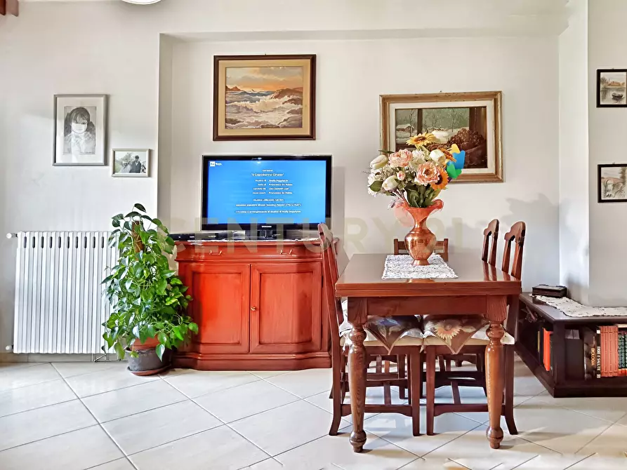 Immagine 6 di Pentalocale in vendita  in Via della Rupe 47 a Abbadia San Salvatore