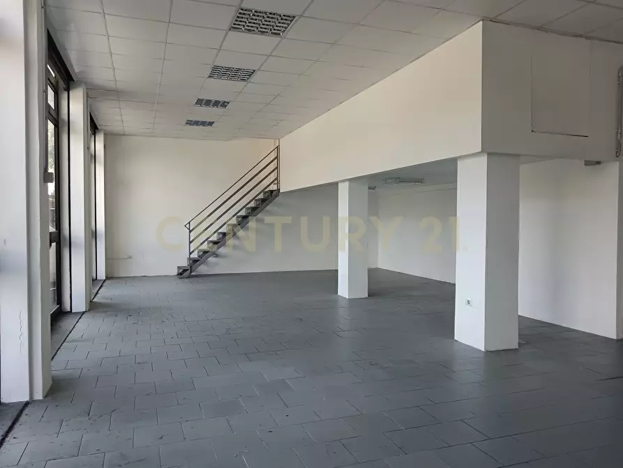 Immagine 5 di Locale commerciale in vendita  in Via Grossetana 13 a Piancastagnaio