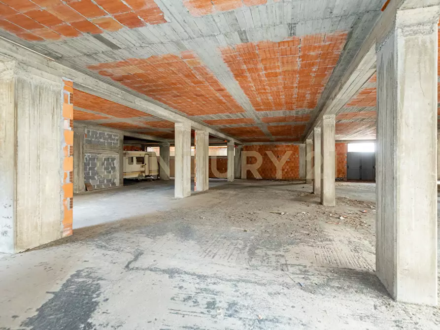 Immagine 22 di Attività artigianale in vendita  in Via Antonio Gramsci 80/84 a Giarre