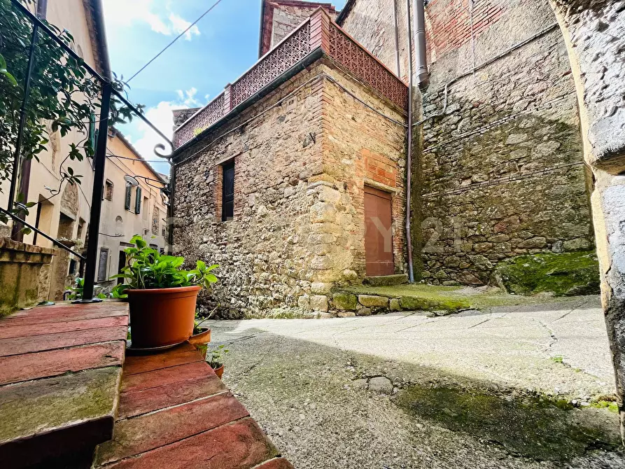 Immagine 20 di Pentalocale in vendita  in via del tufolino 7 a Roccastrada