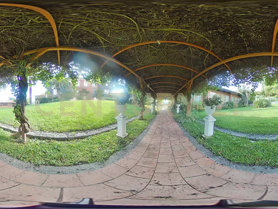 Immagine 89 di Rustico / casale in vendita  in Via Castelnuovo Don Bosco 68 a Acireale