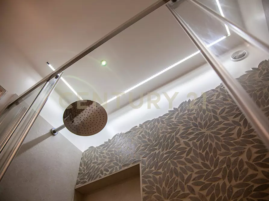 Immagine 15 di Bilocale in affitto  in Via Montecristo 10 a Roma