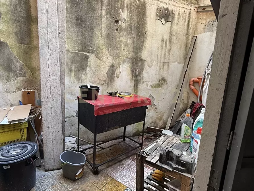 Immagine 27 di Attività commerciale in vendita  in Via Filocomo 25 a Catania