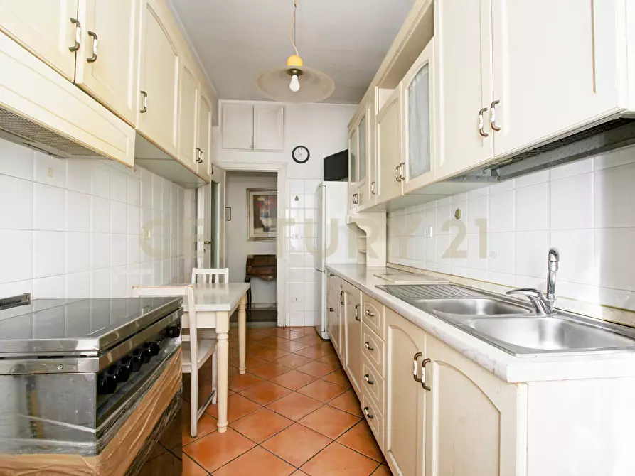 Immagine 12 di Bilocale in vendita  in Viale Libia 138 a Roma