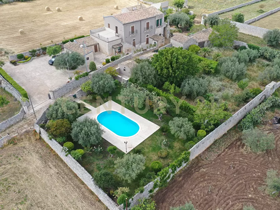 Immagine 17 di Villa in vendita  in Via Passo Parrino 19 a Modica