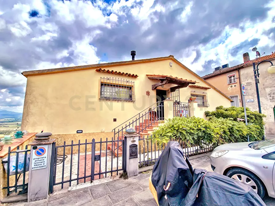 Immagine 3 di Villa in vendita  in Via Grottanelli 6 a Grosseto