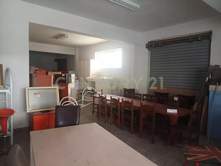 Immagine 2 di Locale commerciale in vendita  in Via Padre Popieluszko snc a Pace Del Mela