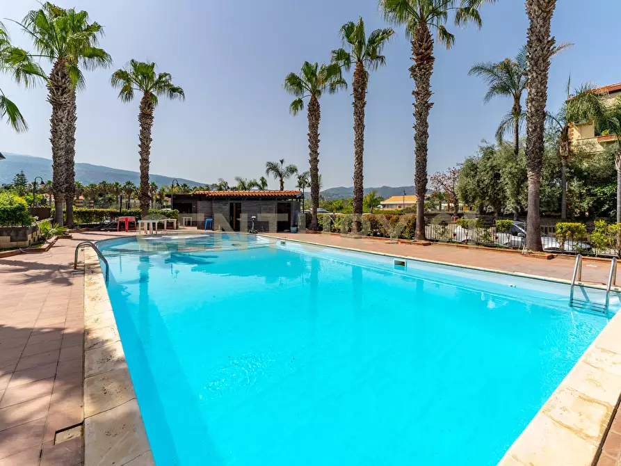 Immagine 103 di Mansarda in vendita  in Via Spiaggia 39 a Mascali