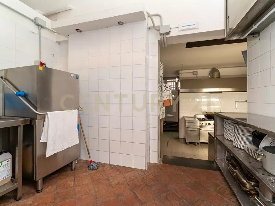 Immagine 42 di Pizzeria / Pub in vendita  in Via Plebiscito 179 a Catania