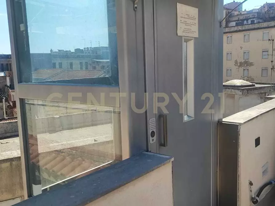 Immagine 45 di Palazzo in vendita  a Messina