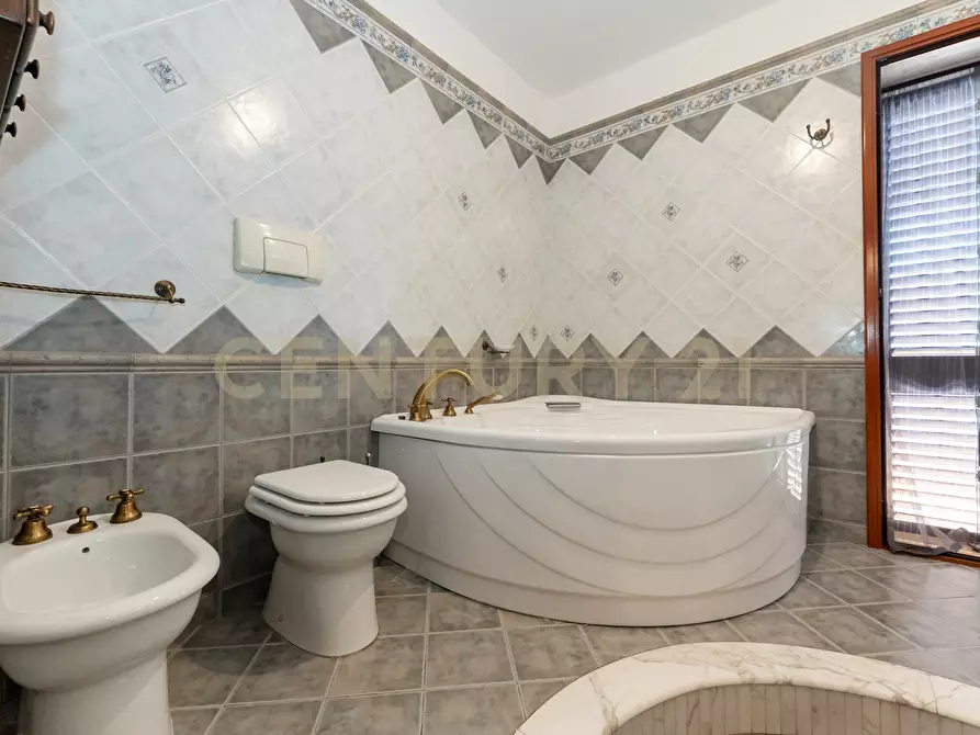Immagine 111 di Villa in vendita  in Via Ottavia Penna 50 a Caltagirone
