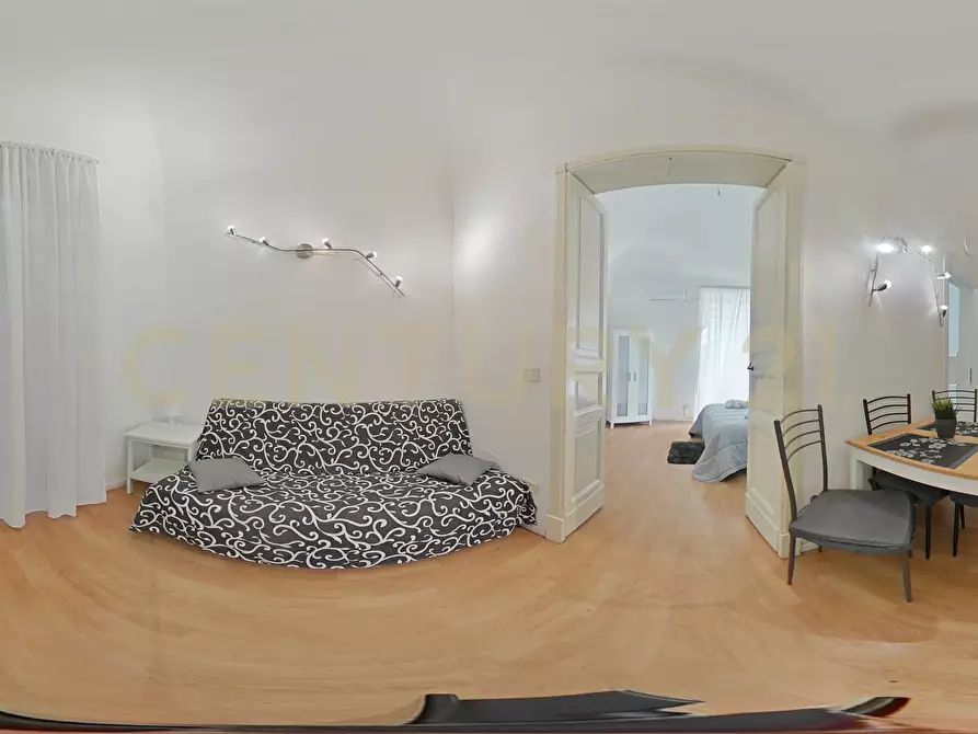 Immagine 35 di Bilocale in vendita  in Via Grimaldi 68 a Catania