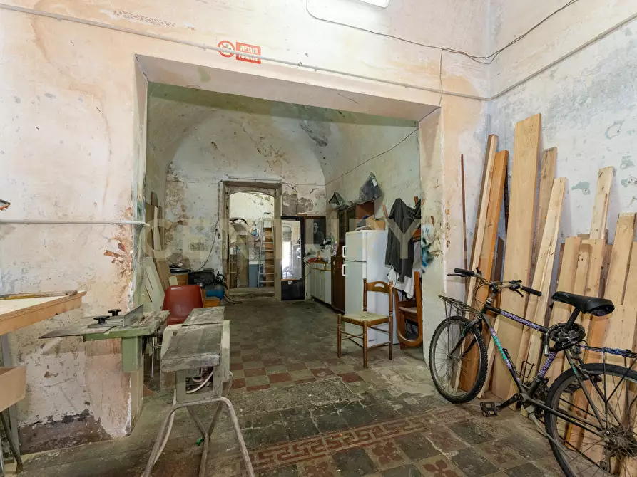 Immagine 9 di Bilocale in vendita  in Via Celeste 71 a Catania