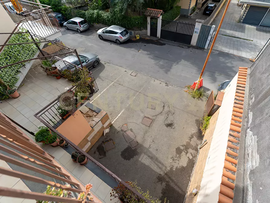Immagine 10 di Trilocale in vendita  in Via Federico Fellini 10 a Misterbianco