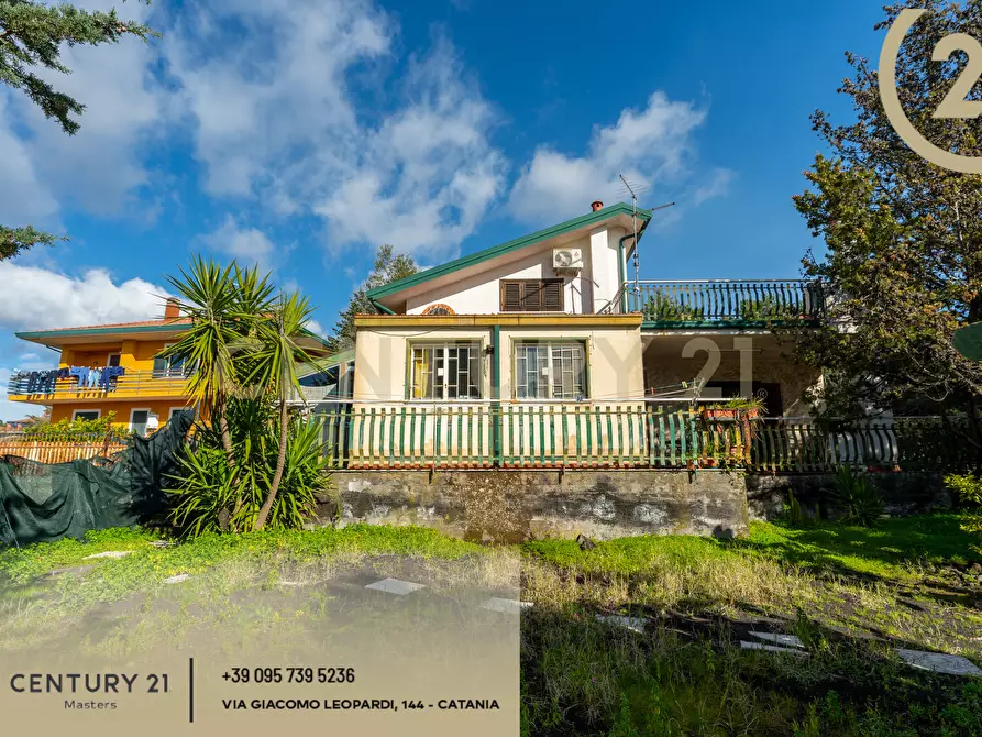 Immagine 59 di Villa in vendita  in Via Francesco Durante 11 a Pedara