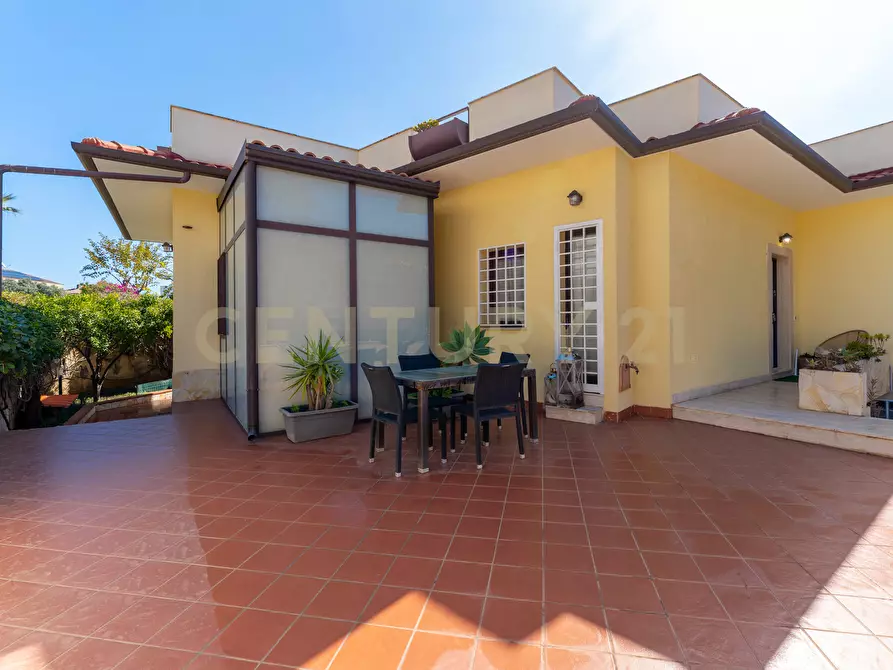 Immagine 7 di Villa in vendita  in Via Antonello da Messina 57 a Aci Castello