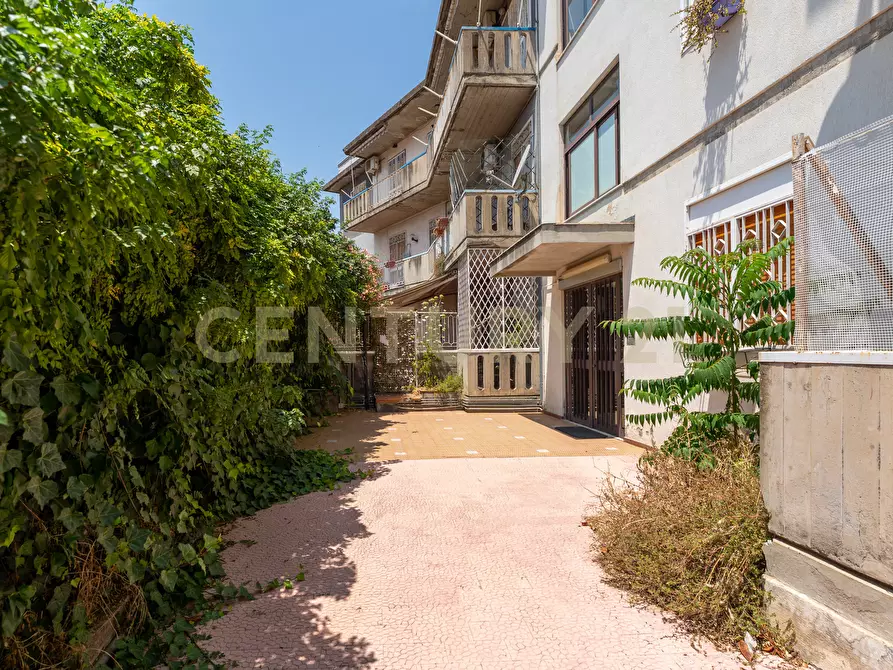 Immagine 5 di Loft/Open space in vendita  in Via Madonna delle Lacrime 64 a San Giovanni La Punta