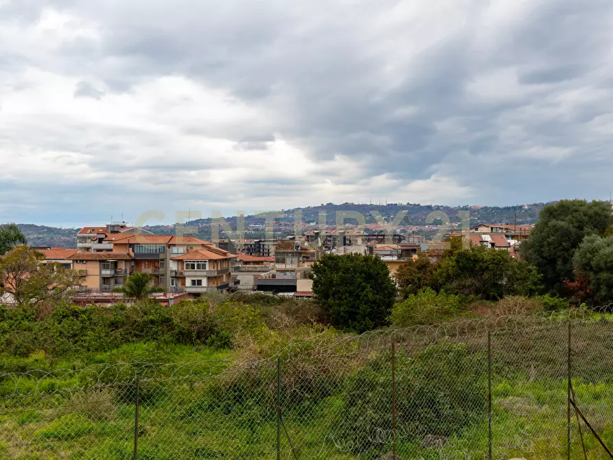 Immagine 44 di Pentalocale in vendita  in Via Lorenzo Maddem 67 a Acireale