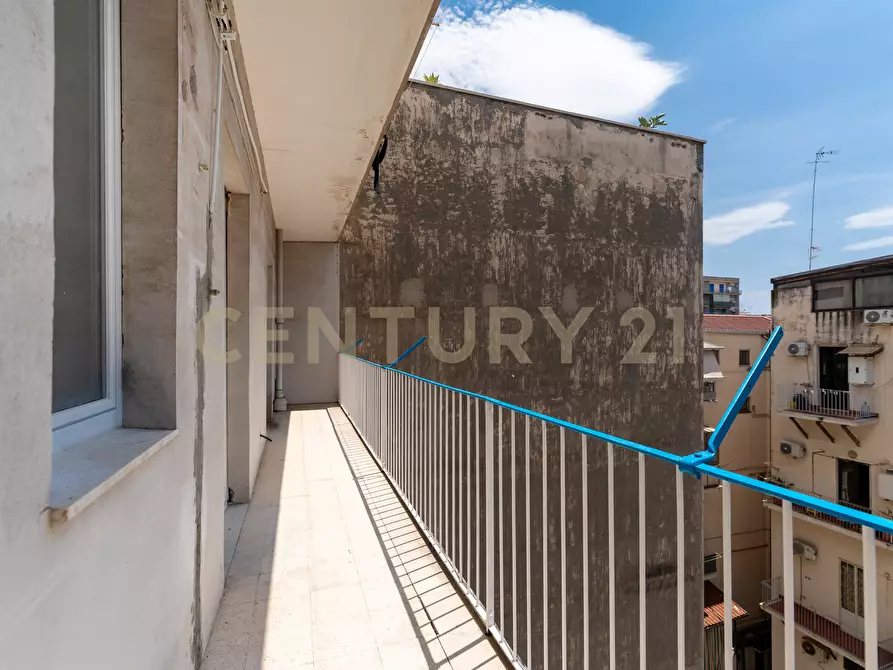 Immagine 15 di Quadrilocale in affitto  in Via Genova 64 a Catania