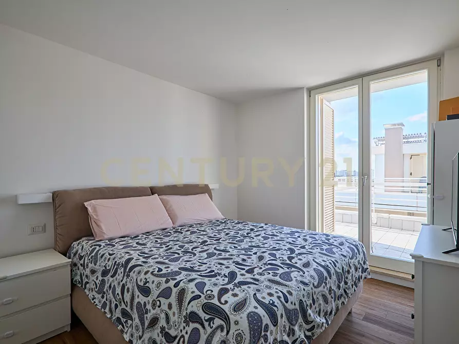 Immagine 16 di Attico in vendita  in Via Guglielmo Petroni 38 a Roma