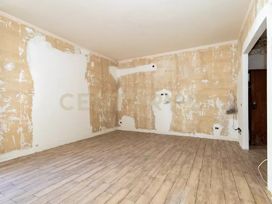 Immagine 27 di Quadrilocale in vendita  in Via dell'Adamello 17 a Catania