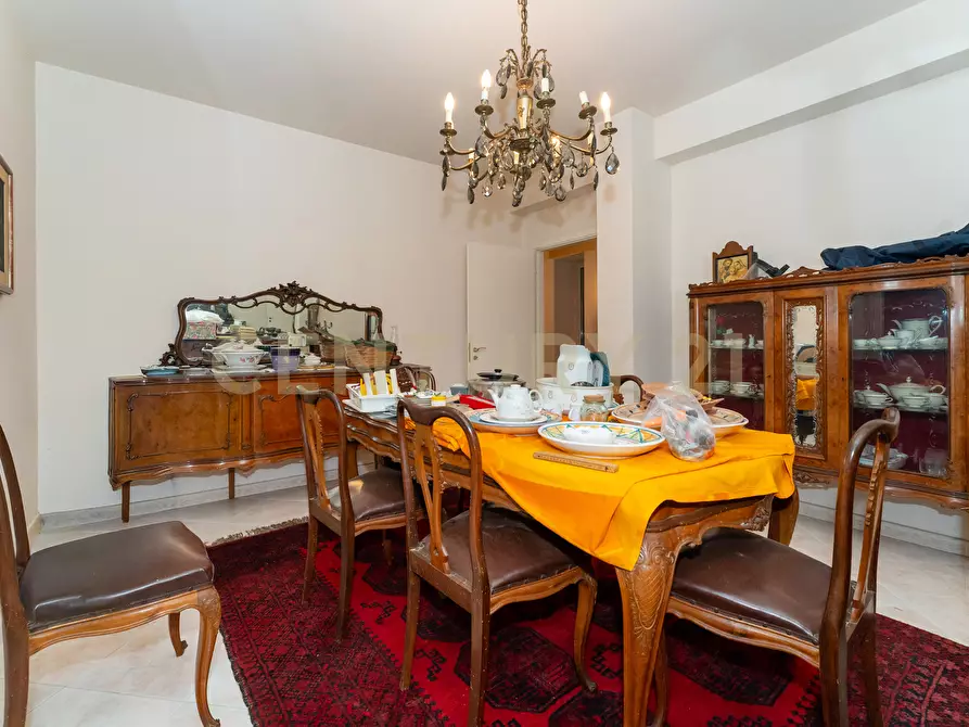 Immagine 25 di Pentalocale in vendita  in Via Archimede sn a Carlentini