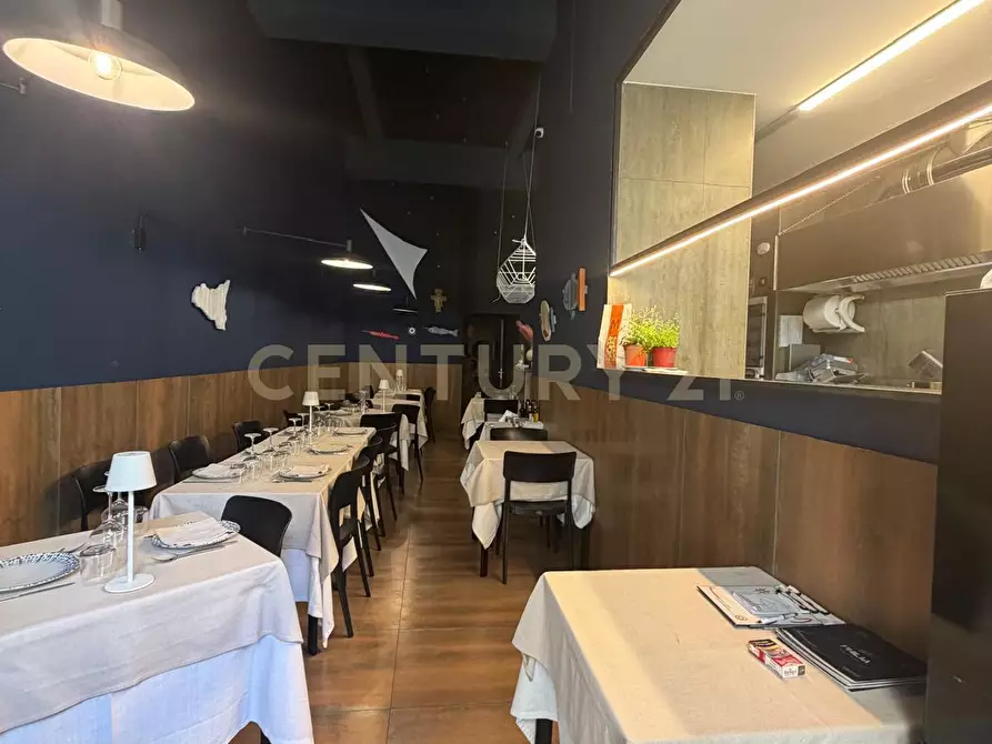 Immagine 5 di Bar / Ristorante in vendita  in Via Davì 43 a Acireale