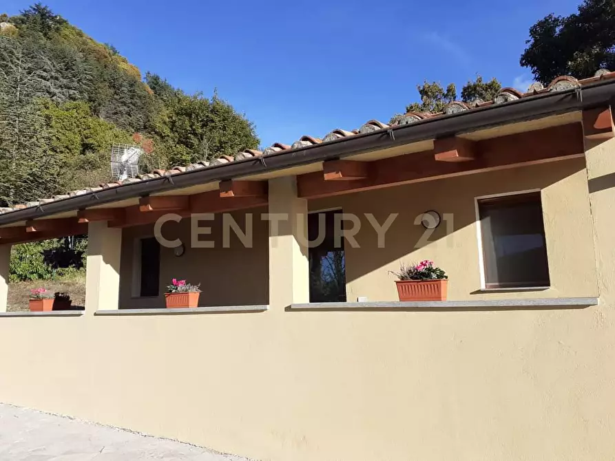 Immagine 3 di Loft/Open space in vendita  in via fonte antese snc a Radicofani