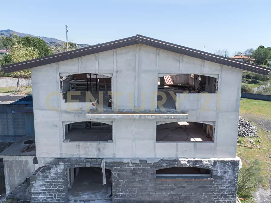 Immagine 13 di Palazzo in vendita  in Via dell'Aria snc a Pedara