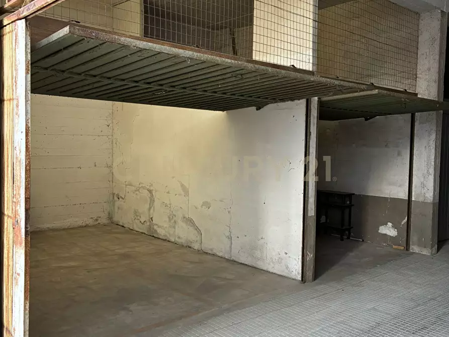 Immagine 15 di Garage in vendita  in Via Chiusi 80 a Roma