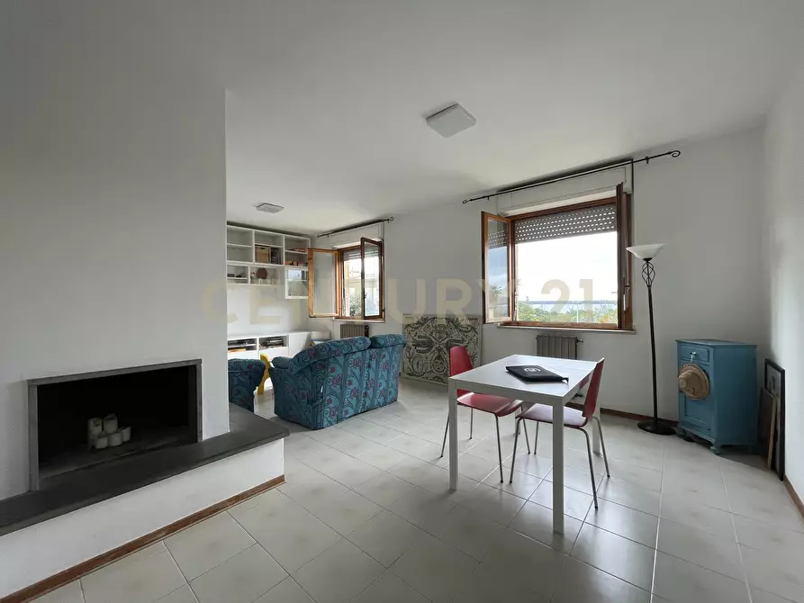 Immagine 3 di Pentalocale in vendita  in Via Pietro Nenni 19 a Orbetello