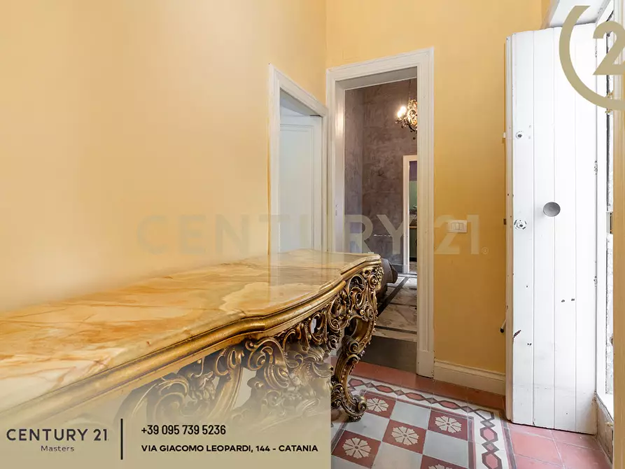 Immagine 56 di Casa indipendente in vendita  in Via Zaccà Rosolia 11 a Catania