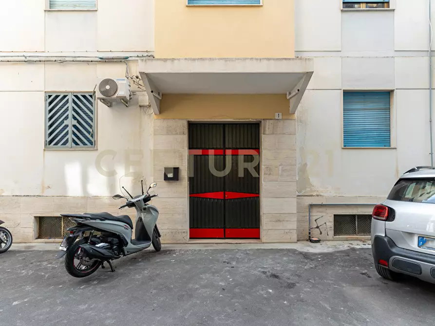 Immagine 36 di Quadrilocale in vendita  in Via Veglia 1 a Catania