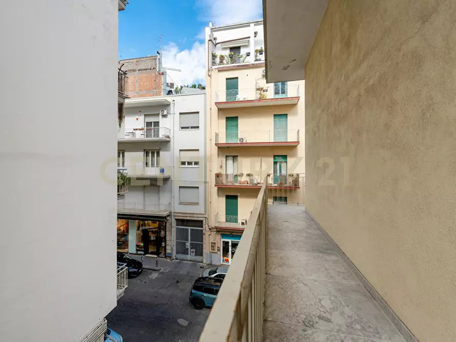 Immagine 22 di Pentalocale in vendita  in Via Milano 60 a Catania