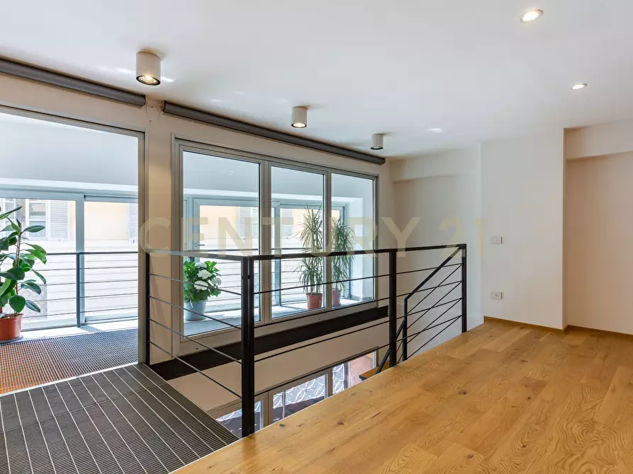 Immagine 8 di Loft/Open space in vendita  in Via dell'Olmata 30 a Roma