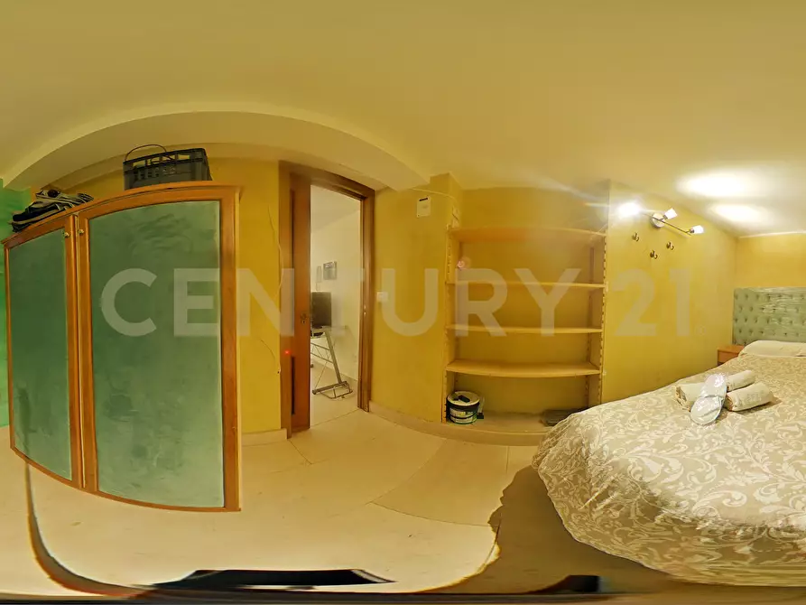 Immagine 81 di Casa indipendente in vendita  in Via Zaccà Rosolia 11 a Catania