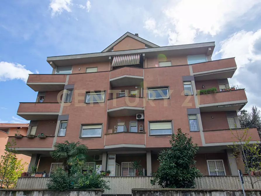 Immagine 11 di Trilocale in vendita  in Via Aurelia 301 a Roma