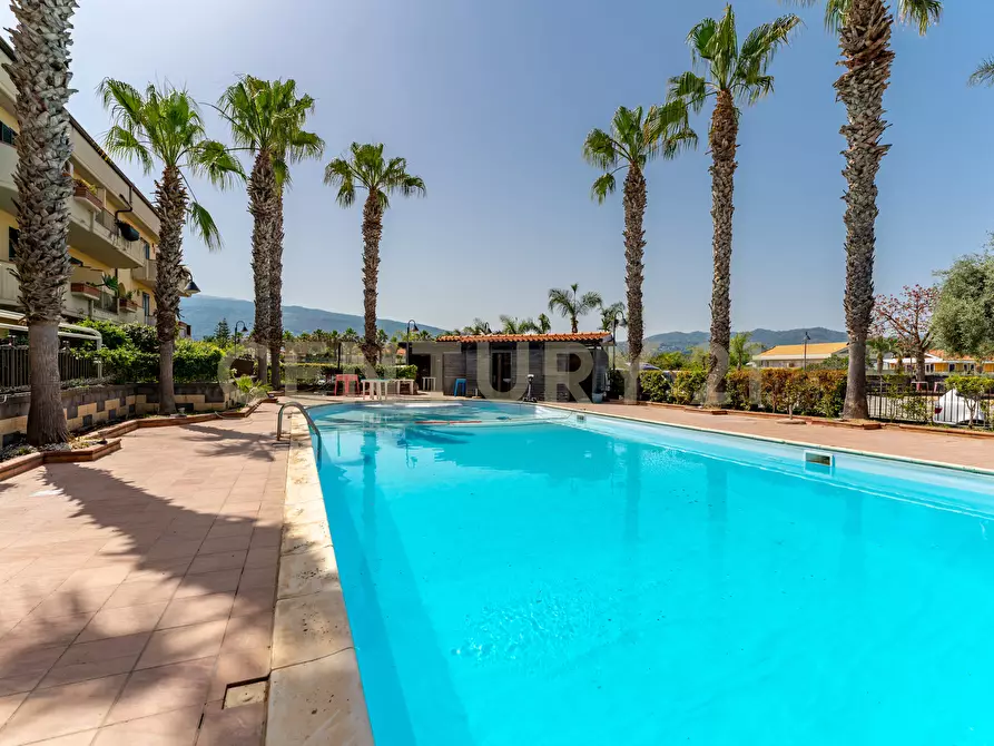 Immagine 4 di Mansarda in vendita  in Via Spiaggia 39 a Mascali