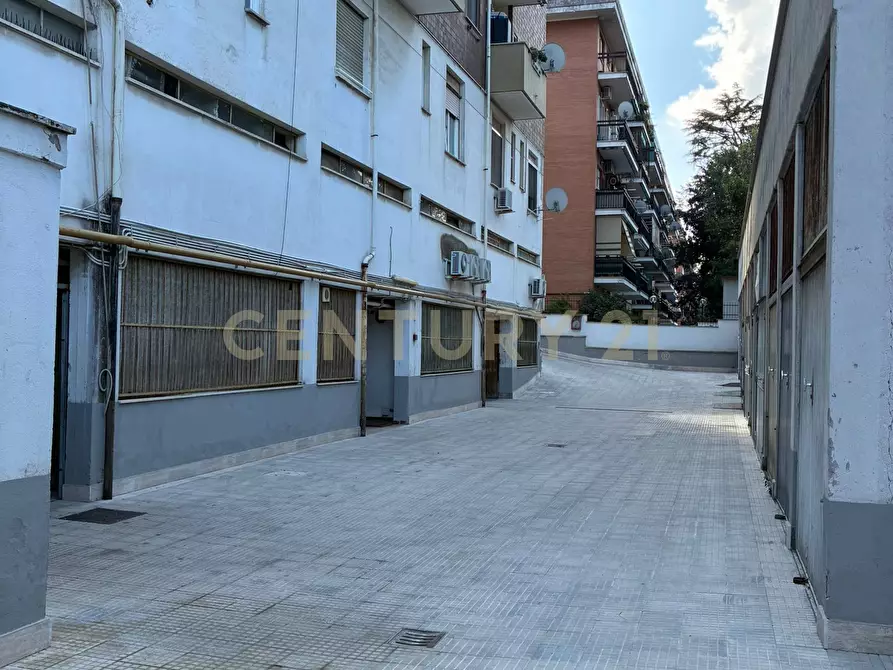 Immagine 8 di Garage in vendita  in Via Chiusi 80 a Roma