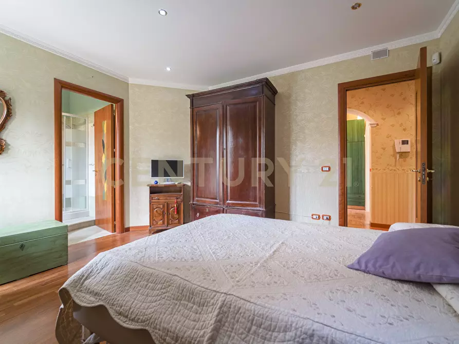 Immagine 17 di Villa in vendita  in Piazza Antonio Stracuzzi 4 a Santa Teresa Di Riva