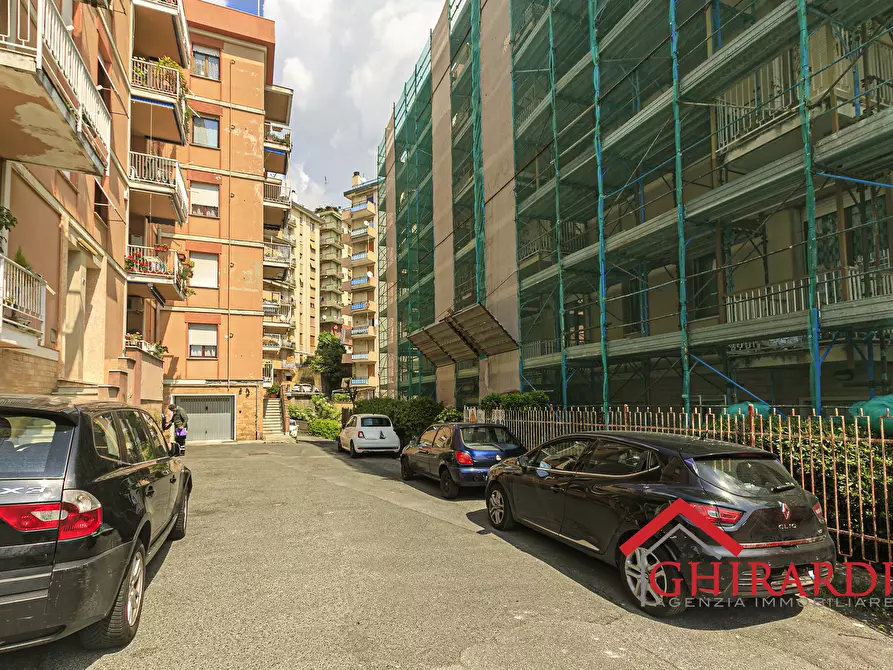 Immagine 64 di Quadrilocale in vendita  in Via Gavino Antonio 25 a Genova