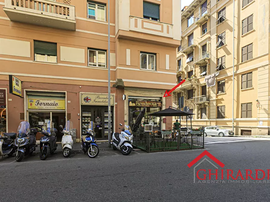 Immagine 35 di Attività commerciale in vendita  in Via Trento 52 a Genova