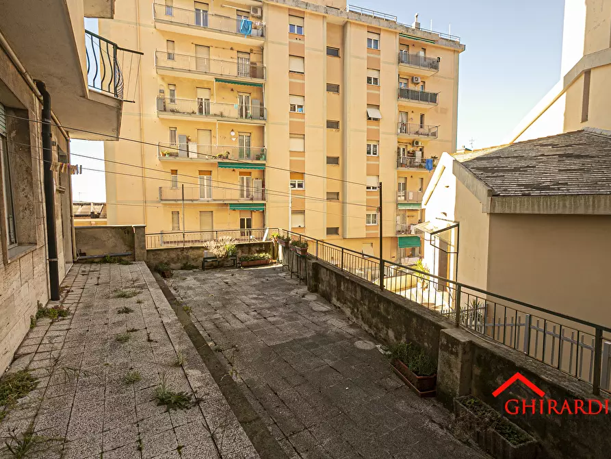 Immagine 25 di Bilocale in affitto  in Via Lodovico Calda 38 a Genova