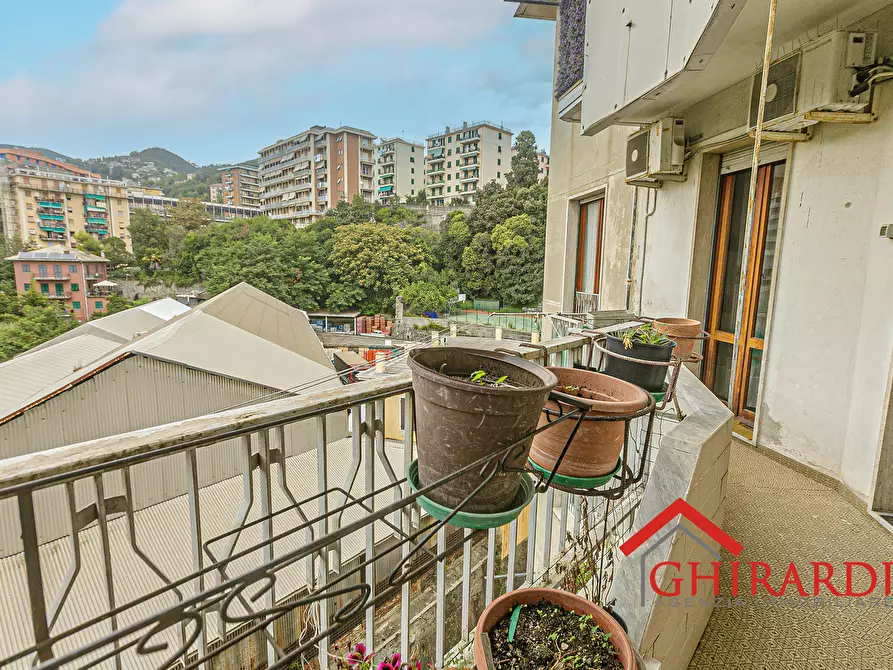 Immagine 32 di Quadrilocale in vendita  in Via Luigi Galvani 24 a Genova