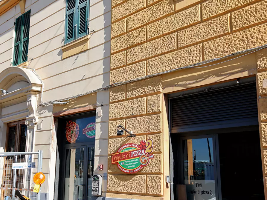 Immagine 25 di Pizzeria / Pub in vendita  in Lungomare di Pegli 39R a Genova