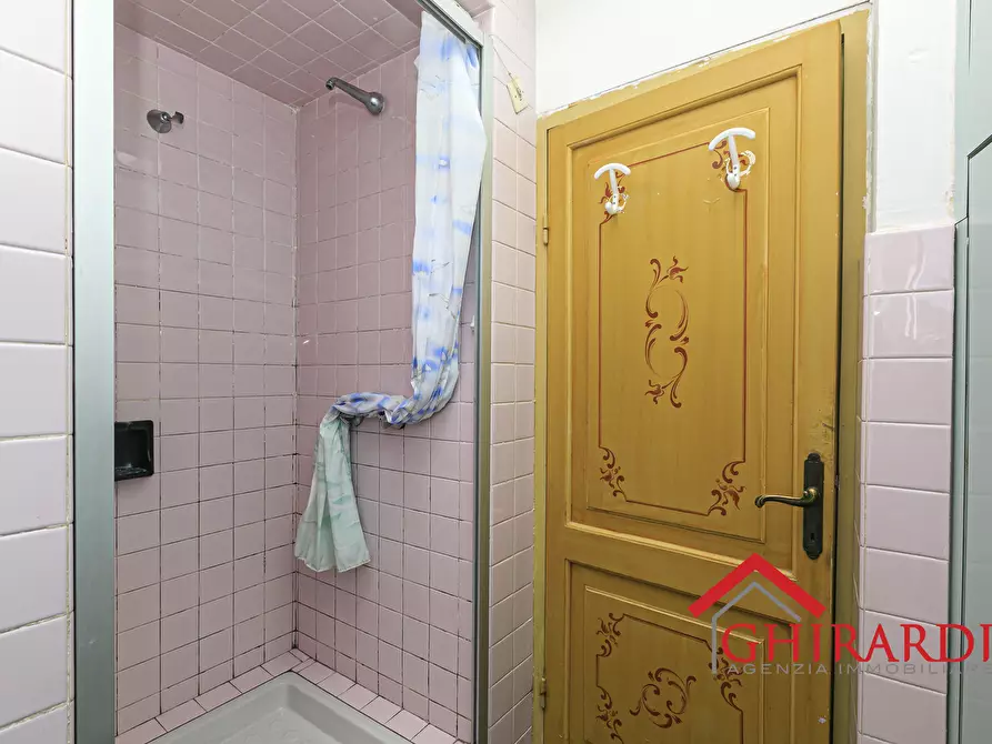 Immagine 32 di Quadrilocale in vendita  in Piazza Cristoforo Bonavino 11 a Genova