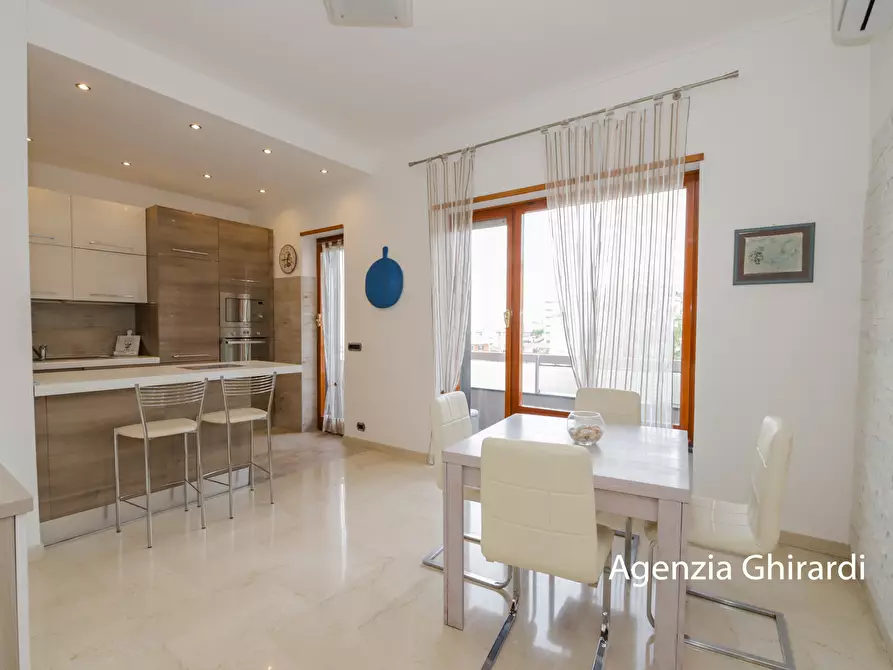 Immagine 10 di Quadrilocale in affitto  in Via Briscata 28 a Genova